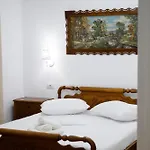 招待所 Kashah Gjirokastër