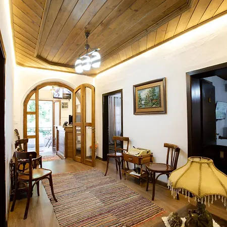 Kashah Gjirokastër