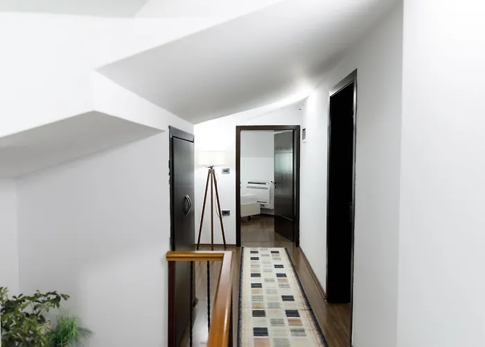 Kashah 3* Gjirokastër